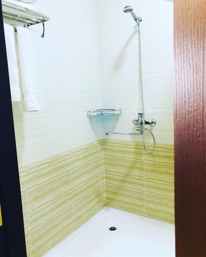 Wantong Hotel Tashkent Esterno foto