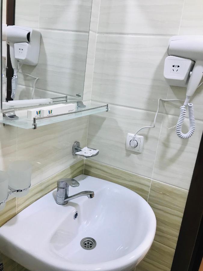 Wantong Hotel Tashkent Esterno foto